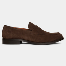 Load image into Gallery viewer, TGA By Ahler Suede Loafers Brown
